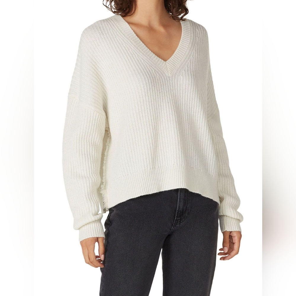 NWOT Charli Oversized Chunky Knit Nelly Sweater With Fringe